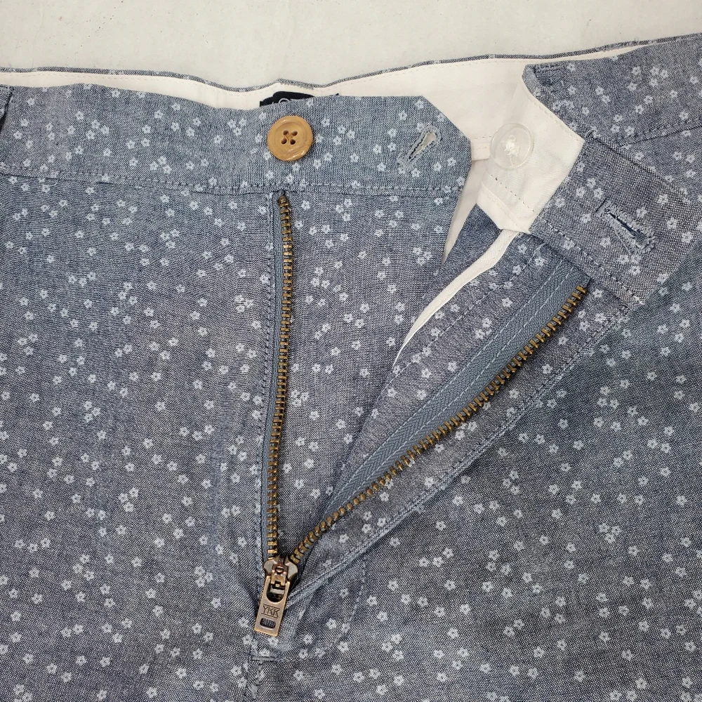 J. Crew Shorts Mens 38 Blue Floral Rivington Flat Front Casual Cotton Chino
